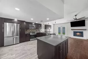 7892 Sundown Dr N, Saint Petersburg, FL 33709 - Photo 27