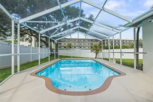 7892 Sundown Dr N, Saint Petersburg, FL 33709 - Photo 11