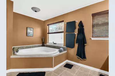 1907 Gulf Beach Boulevard, Tarpon Springs, FL 34689 - Photo 17