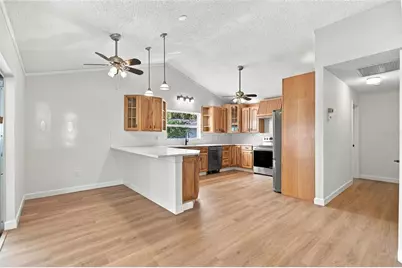 12201 Elsmere Court, Thonotosassa, FL 33592 - Photo 15