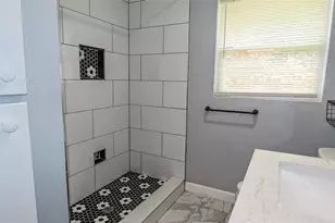 1841 West Dr, Clearwater, FL 33755 - Photo 19