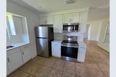 3119 60th Street N, Saint Petersburg, FL 33710 - Photo 7