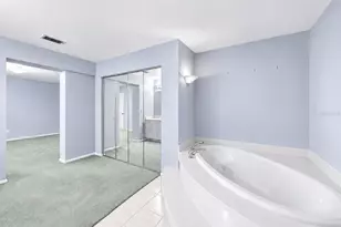 1026 W Rambla St, Tampa, FL 33612 - Photo 15