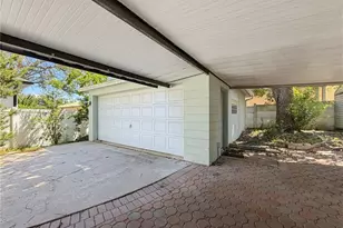 1026 W Rambla St, Tampa, FL 33612 - Photo 31