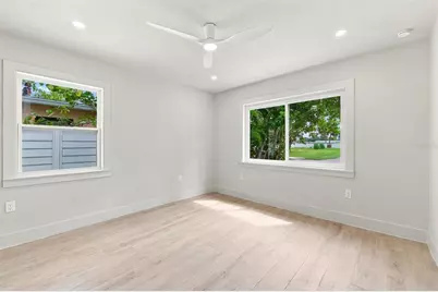 3946 Helena Street NE, Saint Petersburg, FL 33703 - Photo 15