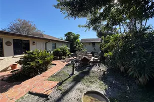 3308 W Ellicott St, Tampa, FL 33614 - Photo 11