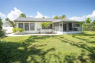 8302 Lopez Dr, Tampa, FL 33615 - Photo 3
