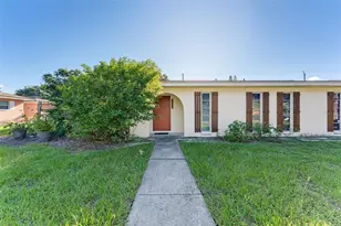 1714 53rd St S, Gulfport, FL 33707 - Photo 1