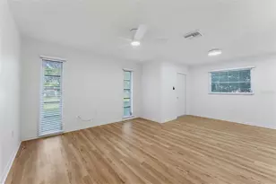 1714 53rd St S, Gulfport, FL 33707 - Photo 5