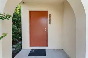 1714 53rd St S, Gulfport, FL 33707 - Photo 3