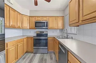6742 35th Ave N, Saint Petersburg, FL 33710 - Photo 11