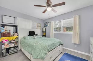 1930 29th St, Sarasota, FL 34234 - Photo 13
