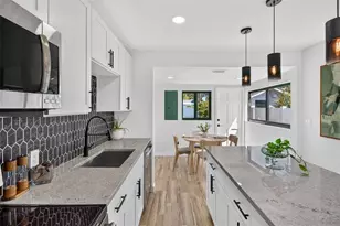 711 19th Ave S, Saint Petersburg, FL 33705 - Photo 13