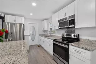 703 Interlachen Pkwy, Lakeland, FL 33801 - Photo 25