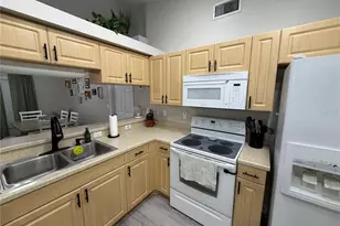 10106 Dusty Hill Loop, Dade City, FL 33525 - Photo 5