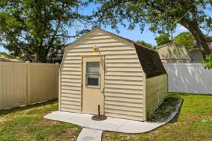 2289 Lake Forest Ave, Spring Hill, FL 34609 - Photo 27
