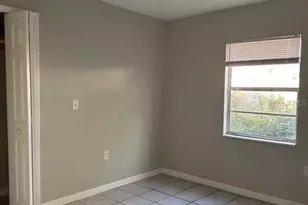 9027 Westchester Cir, Tampa, FL 33604 - Photo 5