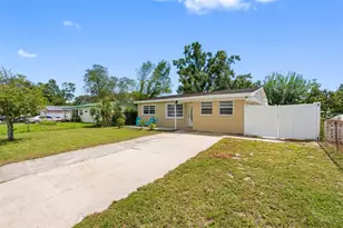 2405 E Annie St, Tampa, FL 33612 - Photo 3