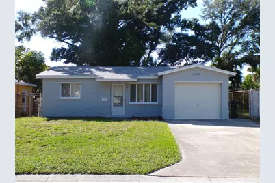 2455 35th Street S, Saint Petersburg, FL 33711 - Photo 1