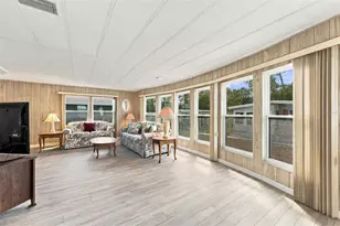764 Royal Palm Cir, Largo, FL 33778 - Photo 9