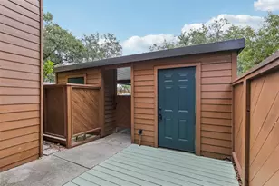 2407 Cypress Pond Rd, Palm Harbor, FL 34683 - Photo 3