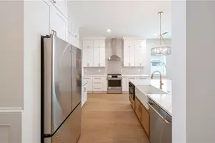 1200 13th St N, Saint Petersburg, FL 33705 - Photo 3