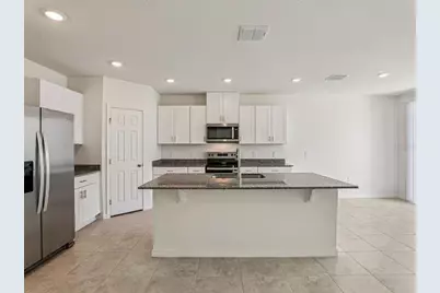 1377 Oak Valley Drive, Auburndale, FL 33823 - Photo 5