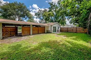 2307 E Osborne Ave, Tampa, FL 33610 - Photo 21