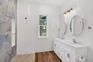 8003 Chaney Ln, Tampa, FL 33617 - Photo 29