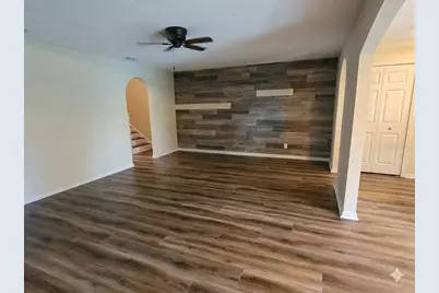 9863 Ashburn Lake Drive, Tampa, FL 33610 - Photo 5