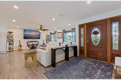 1894 Tanglewood Drive NE, Saint Petersburg, FL 33702 - Photo 5