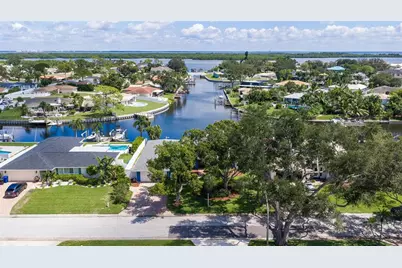 1894 Tanglewood Drive NE, Saint Petersburg, FL 33702 - Photo 45