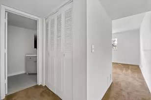 43 Country Club Dr, Largo, FL 33771 - Photo 29