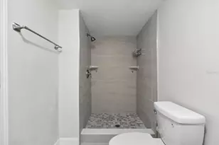 43 Country Club Dr, Largo, FL 33771 - Photo 31