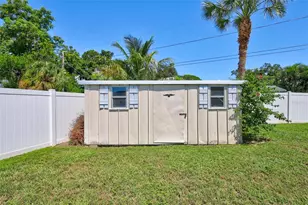 3672 Searobin Dr SE, Saint Petersburg, FL 33705 - Photo 39