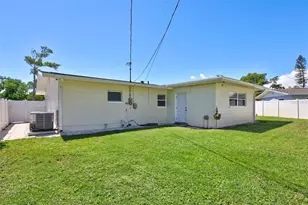 3672 Searobin Dr SE, Saint Petersburg, FL 33705 - Photo 35