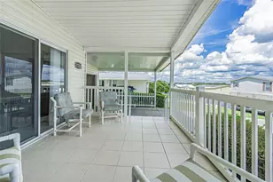 37232 Neukom Ave, Zephyrhills, FL 33541 - Photo 5
