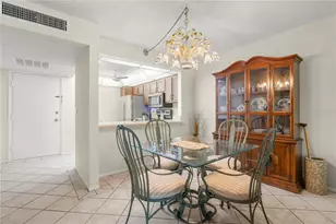 14130 Rosemary Ln, Largo, FL 33774 - Photo 9