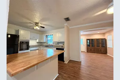 2700 56th Lane N, Saint Petersburg, FL 33710 - Photo 9