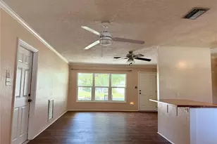 2700 56th Ln N, Saint Petersburg, FL 33710 - Photo 7