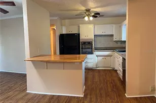2700 56th Ln N, Saint Petersburg, FL 33710 - Photo 11