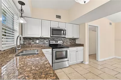 10312 Lake Carroll Way, Tampa, FL 33618 - Photo 17
