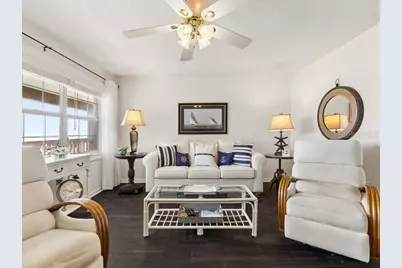 650 Pinellas Point Drive S #240, Saint Petersburg, FL 33705 - Photo 9