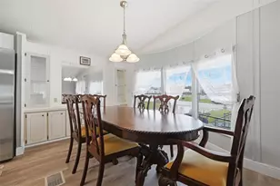 4903 Blanco Dr, Zephyrhills, FL 33541 - Photo 9