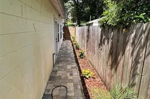 5350 6th Ave N, Saint Petersburg, FL 33710 - Photo 13