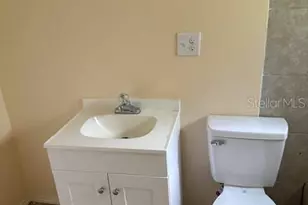 1705 Hawk Griffin Rd, Plant City, FL 33565 - Photo 5
