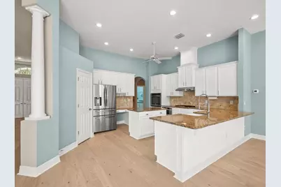 15019 Lake Emerald Boulevard, Tampa, FL 33618 - Photo 17