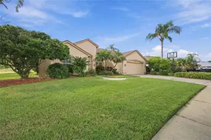 878 Centerwood Dr, Tarpon Springs, FL 34688 - Photo 1