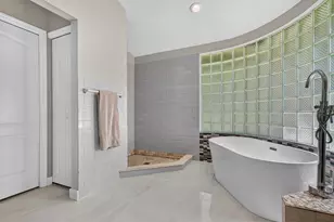 16506 Longleat Dr, Lutz, FL 33549 - Photo 29