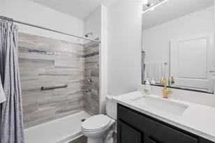 9646 Troncais Cir, Thonotosassa, FL 33592 - Photo 23